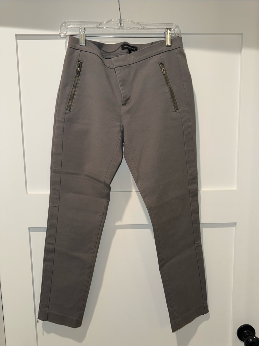 Banana Republic Slim Stretch women’s  Pants — Gray